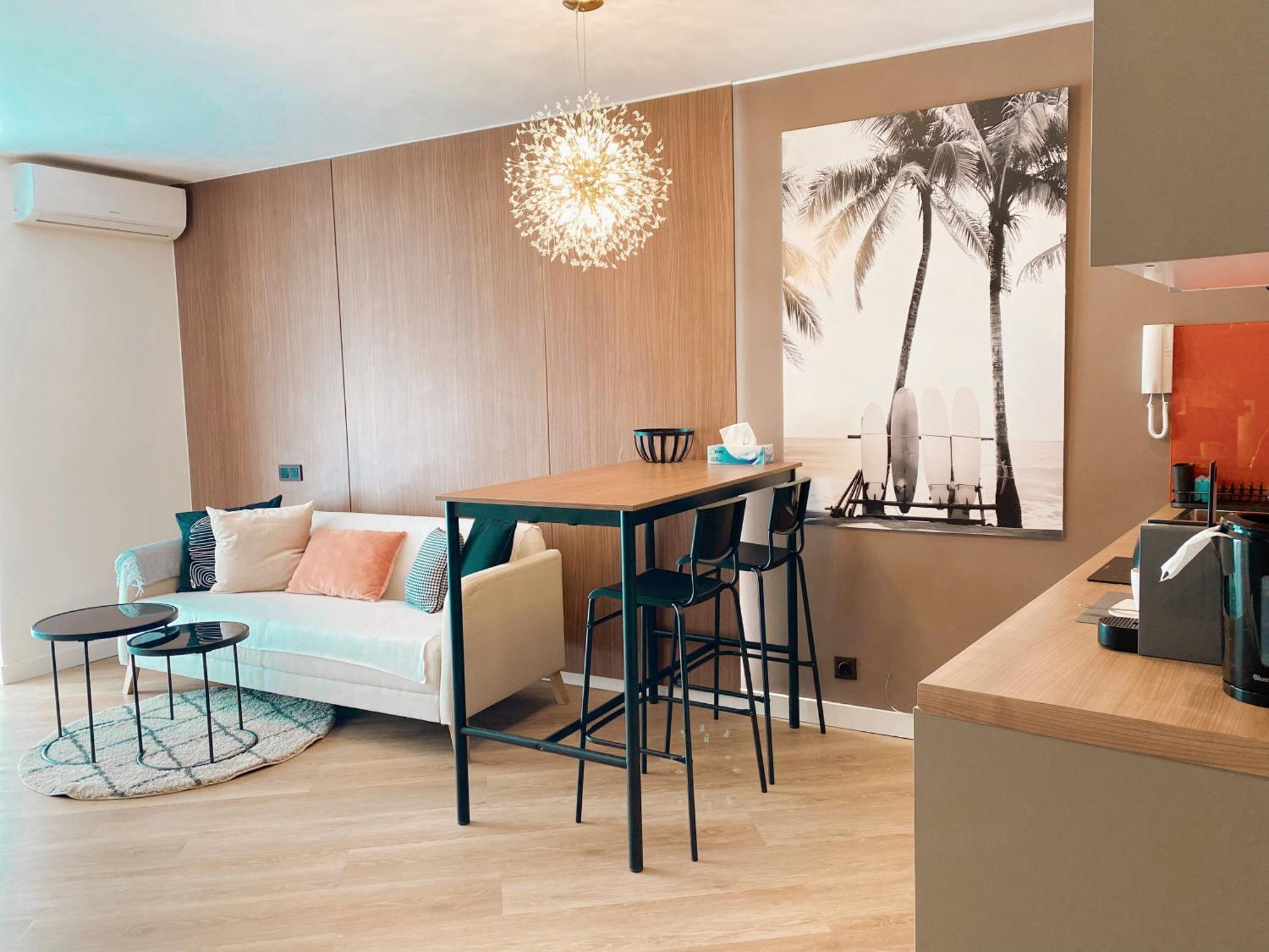 Zeus Apartment 托雷莫利诺斯 外观 照片