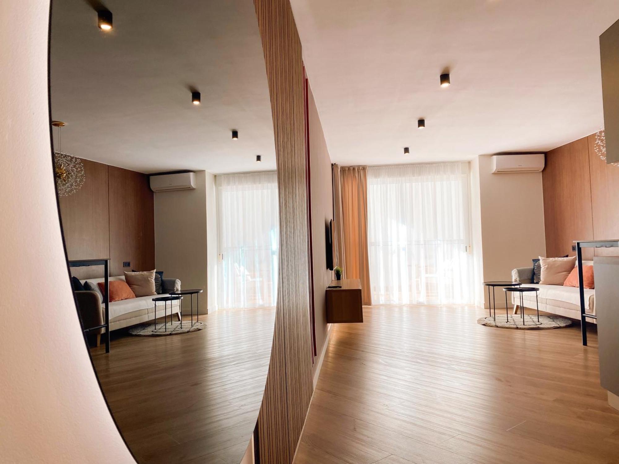 Zeus Apartment 托雷莫利诺斯 外观 照片
