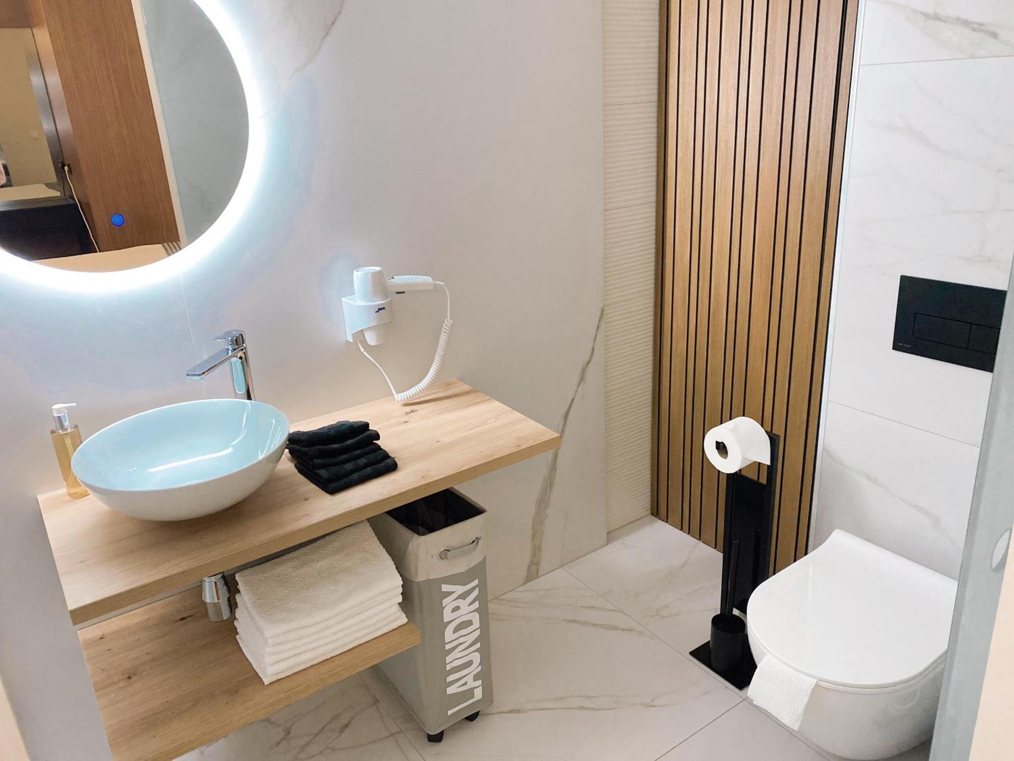 Zeus Apartment 托雷莫利诺斯 外观 照片