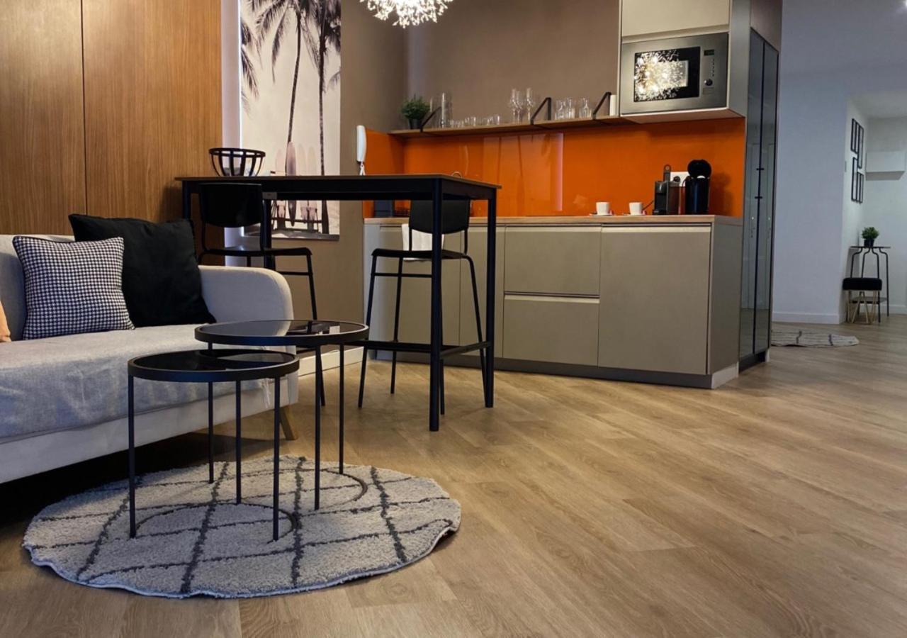 Zeus Apartment 托雷莫利诺斯 外观 照片